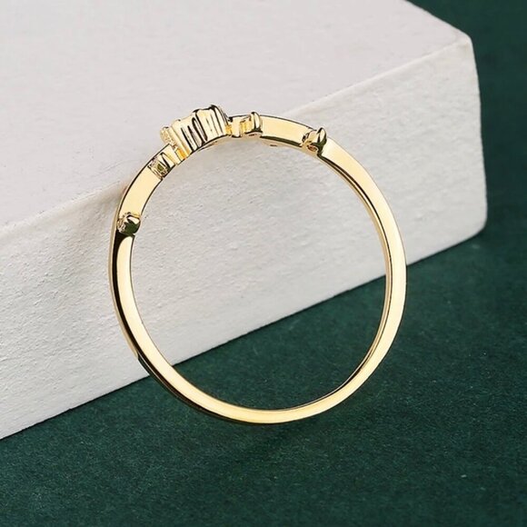 NWT Dainty Ring 14K Gold Plated Oval Cubic Zirconia Sz. 8 Delicate Fairy - Picture 3 of 10